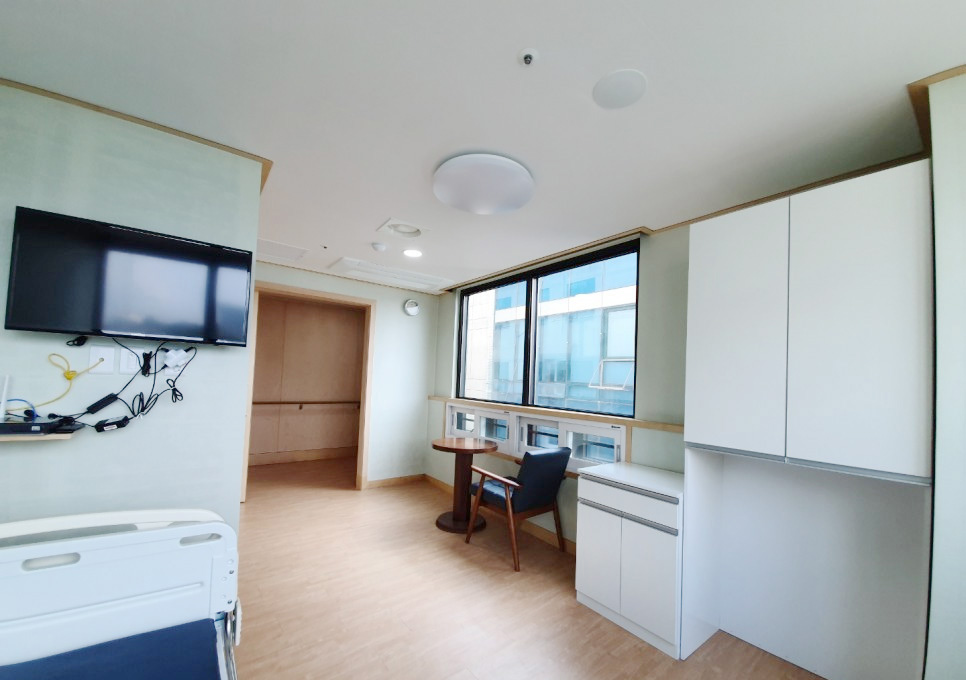 영통마더링요양원1인실침대